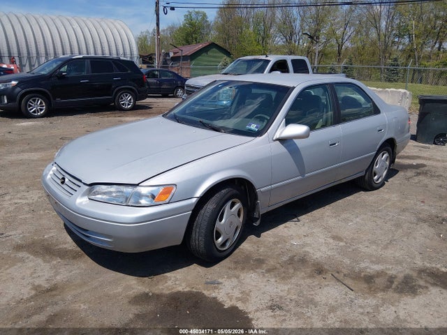 45034171 :رقم المزاد ، JT2BF22K1W0091587 vin ، 1998 Toyota Camry Ce/le/xle مزاد بيع