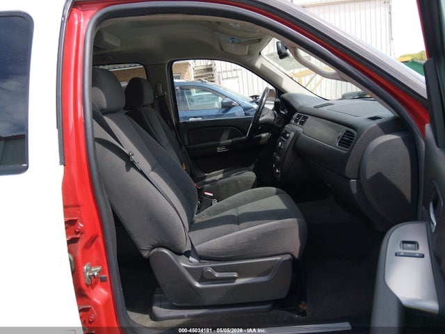 45034181 :رقم المزاد ، 3GNFK16317G210907 vin ، 2007 Chevrolet Suburban 1500 Ls مزاد بيع
