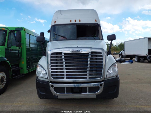 Продажа на аукционе авто 2017 Freightliner Cascadia 125, vin: 1FUJGLDR0HLHP0490, номер лота: 45034215