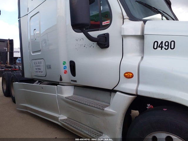 Продажа на аукционе авто 2017 Freightliner Cascadia 125, vin: 1FUJGLDR0HLHP0490, номер лота: 45034215