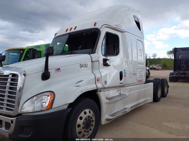 Продажа на аукционе авто 2017 Freightliner Cascadia 125, vin: 1FUJGLDR0HLHP0490, номер лота: 45034215