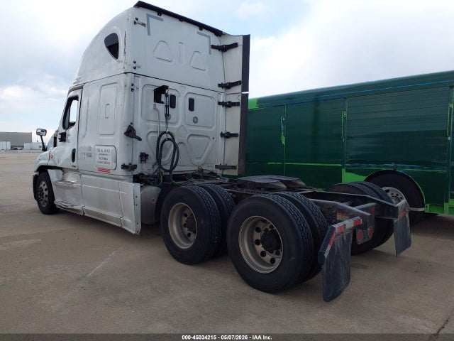 Продажа на аукционе авто 2017 Freightliner Cascadia 125, vin: 1FUJGLDR0HLHP0490, номер лота: 45034215
