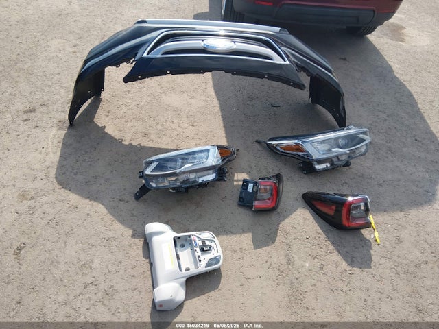 45034219 :رقم المزاد ، 4S4BTANC4N3218095 vin ، 2022 Subaru Outback Limited مزاد بيع