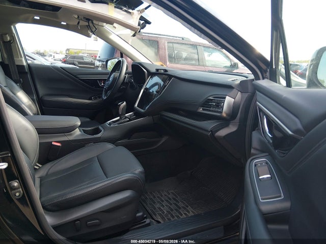 45034219 :رقم المزاد ، 4S4BTANC4N3218095 vin ، 2022 Subaru Outback Limited مزاد بيع