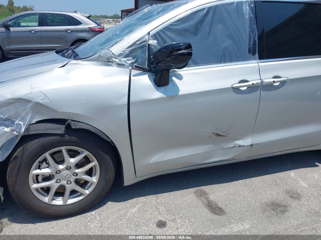 2026 Chrysler Pacifica Select მანქანა იყიდება აუქციონზე, vin: 2C4RC1BG2TR191011, აუქციონის ნომერი: 45034298