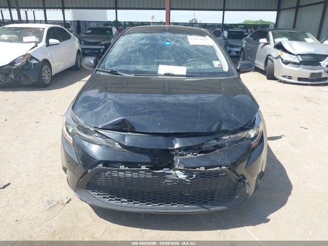 45034299 :رقم المزاد ، JTDEPMAE4MJ149367 vin ، 2021 Toyota Corolla Le مزاد بيع