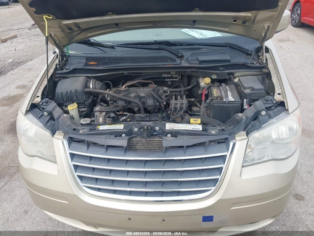 45034305 :رقم المزاد ، 2A4RR5D16AR468233 vin ، 2010 Chrysler Town & Country Touring مزاد بيع
