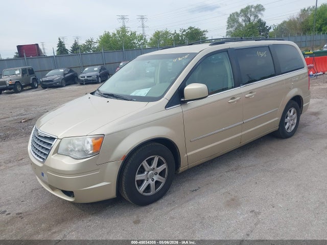 45034305 :رقم المزاد ، 2A4RR5D16AR468233 vin ، 2010 Chrysler Town & Country Touring مزاد بيع