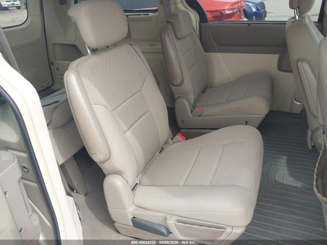 45034305 :رقم المزاد ، 2A4RR5D16AR468233 vin ، 2010 Chrysler Town & Country Touring مزاد بيع