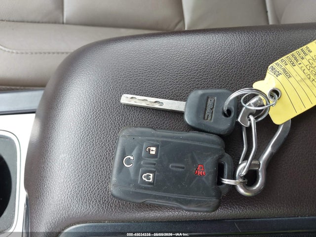 45034335 :رقم المزاد ، 3GTU2VEC5FG337358 vin ، 2015 Gmc Sierra 1500 Slt مزاد بيع