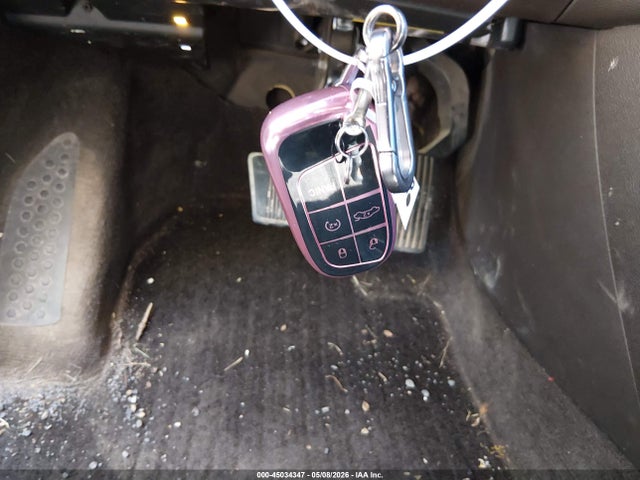 45034347 :رقم المزاد ، 1C4PJMBS8FW752794 vin ، 2015 Jeep Cherokee Trailhawk مزاد بيع