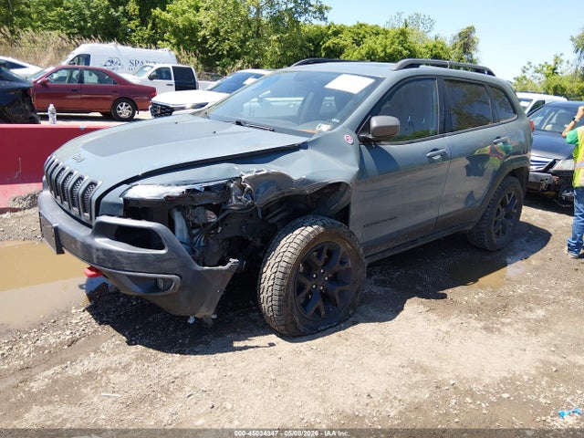 45034347 :رقم المزاد ، 1C4PJMBS8FW752794 vin ، 2015 Jeep Cherokee Trailhawk مزاد بيع