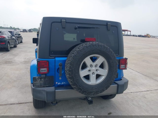 1C4BJWDG7EL222802 Jeep Wrangler Unlimited Freedom Edition
