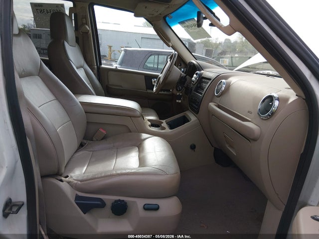 Продаж на аукціоні авто 2005 Ford Expedition Eddie Bauer, vin: 1FMFU185X5LA10265, номер лоту: 45034387
