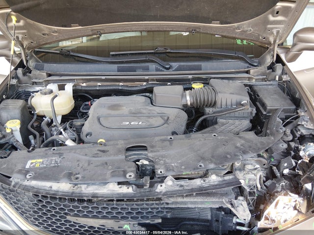 45034417 :رقم المزاد ، 2C4RC1BG7HR747451 vin ، 2017 Chrysler Pacifica Touring-l مزاد بيع