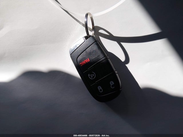 Продажа на аукционе авто 2016 Jeep Renegade Latitude, vin: ZACCJBBT5GPC56832, номер лота: 45034466