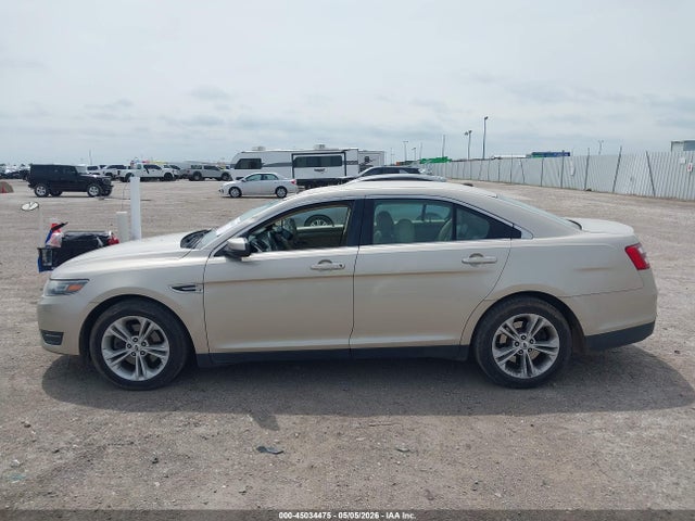 45034475 :رقم المزاد ، 1FAHP2E88HG128133 vin ، 2017 Ford Taurus Sel مزاد بيع