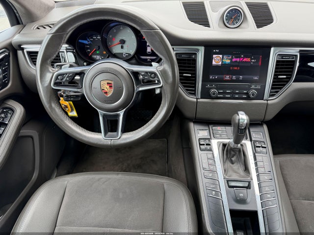 Auction sale of the 2017 Porsche Macan S, vin: WP1AB2A54HLB16167, lot number: 45034489