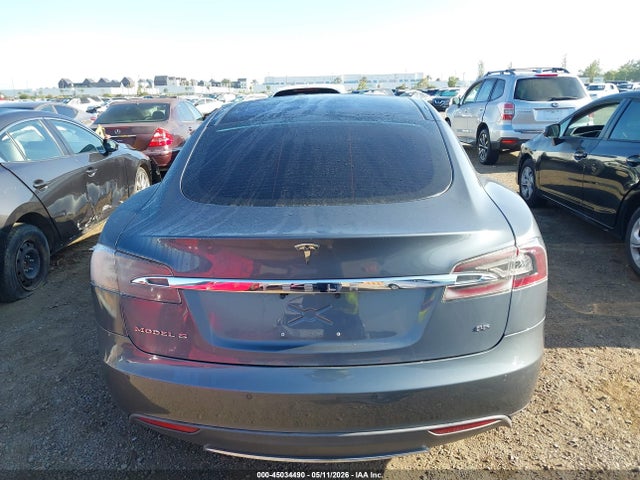 45034490 :رقم المزاد ، 5YJSA1CN0DFP20439 vin ، 2013 Tesla Model S مزاد بيع