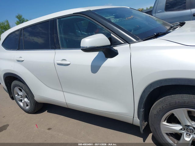 Auction sale of the 2022 Toyota Highlander Le, vin: 5TDBZRBH4NS194302, lot number: 45034501
