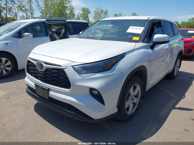 Auction sale of the 2022 Toyota Highlander Le, vin: 5TDBZRBH4NS194302, lot number: 45034501
