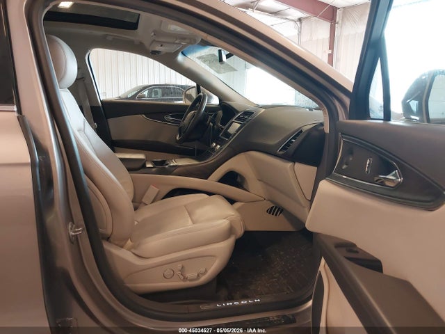 Продаж на аукціоні авто 2019 Lincoln Nautilus Reserve, vin: 2LMPJ8L94KBL58613, номер лоту: 45034527