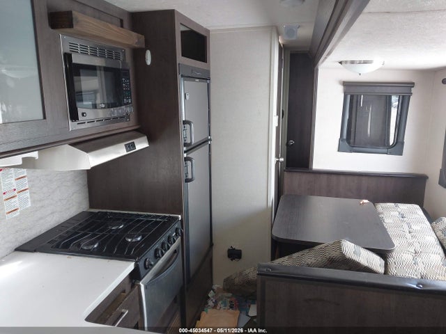 Продаж на аукціоні авто 2018 Forest River Wildwood, vin: 4X4TWDG23J8804719, номер лоту: 45034547