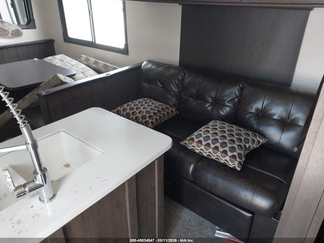 Продаж на аукціоні авто 2018 Forest River Wildwood, vin: 4X4TWDG23J8804719, номер лоту: 45034547