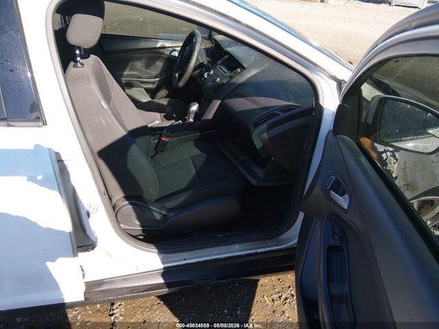 Ford FOCUS SE 2016 1FADP3F29GL345114 Image 5