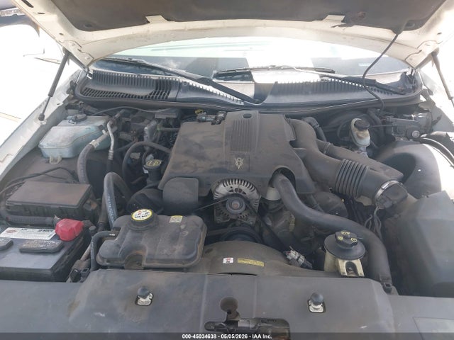 45034638 :رقم المزاد ، 1LNHM82W33Y653141 vin ، 2003 Lincoln Town Car Signature مزاد بيع