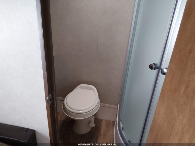 Продаж на аукціоні авто 2017 Forest River Wildwood X-lite 241qbxl Travel Trailer, vin: 4X4TWDZ21H7353268, номер лоту: 45034672