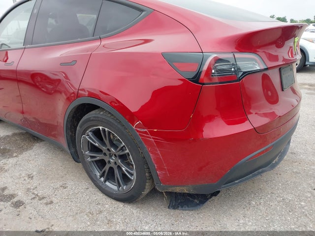 Продажа на аукционе авто 2024 Tesla Model Y Long Range Dual Motor All-wheel Drive, vin: 7SAYGAEE8RF155311, номер лота: 45034695