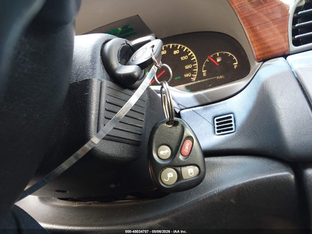 2000 Cadillac Deville Dts მანქანა იყიდება აუქციონზე, vin: 1G6KF5799YU223072, აუქციონის ნომერი: 45034707