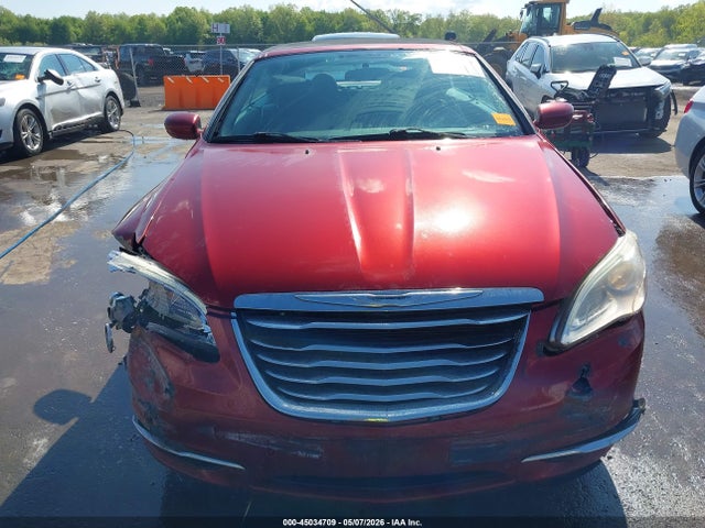 45034709 :رقم المزاد ، 1C3BC2EG7BN535984 vin ، 2011 Chrysler 200 Touring مزاد بيع