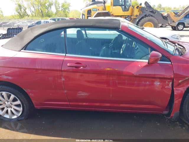 45034709 :رقم المزاد ، 1C3BC2EG7BN535984 vin ، 2011 Chrysler 200 Touring مزاد بيع