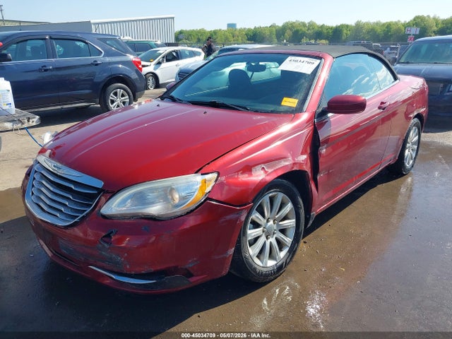 45034709 :رقم المزاد ، 1C3BC2EG7BN535984 vin ، 2011 Chrysler 200 Touring مزاد بيع