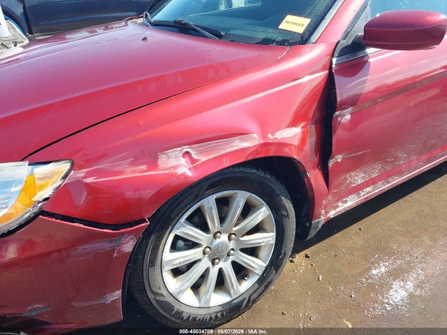 45034709 :رقم المزاد ، 1C3BC2EG7BN535984 vin ، 2011 Chrysler 200 Touring مزاد بيع