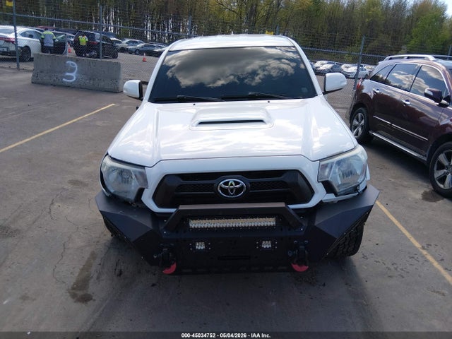 45034752 :رقم المزاد ، 5TFMU4FN9FX029643 vin ، 2015 Toyota Tacoma Base V6 مزاد بيع