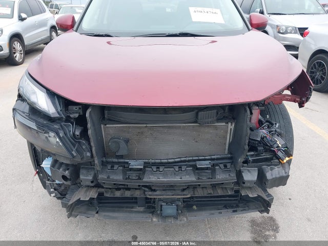 JN8BT3BA5RW001361 Nissan Rogue Sv Fwd