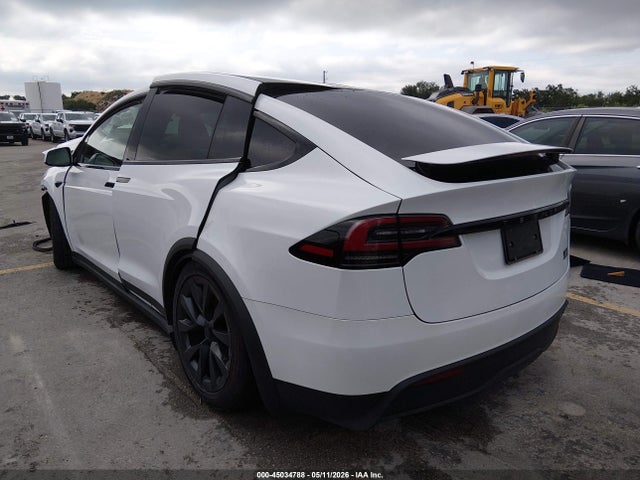 Продаж на аукціоні авто 2023 Tesla Model X Plaid Tri Motor All-wheel Drive, vin: 7SAXCBE62PF418864, номер лоту: 45034788