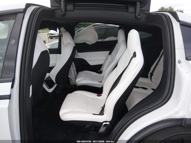 Продаж на аукціоні авто 2023 Tesla Model X Plaid Tri Motor All-wheel Drive, vin: 7SAXCBE62PF418864, номер лоту: 45034788