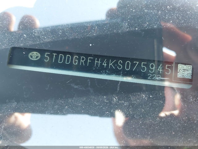 45034828 :رقم المزاد ، 5TDDGRFH4KS075945 vin ، 2019 Toyota Highlander Hybrid Limited Platinum مزاد بيع