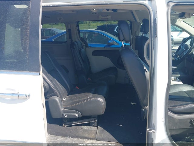 Продаж на аукціоні авто 2015 Chrysler Town & Country Touring-l, vin: 2C4RC1CG8FR726670, номер лоту: 45034869