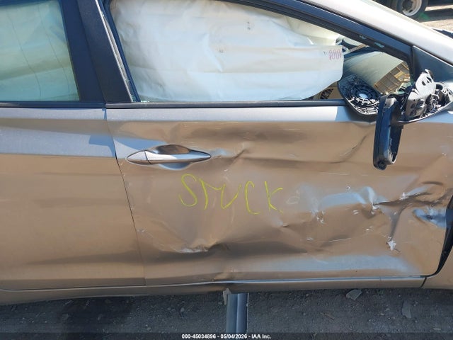 2013 Hyundai Elantra Gls მანქანა იყიდება აუქციონზე, vin: 5NPDH4AE0DH382745, აუქციონის ნომერი: 45034896