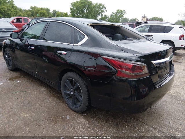2015 Nissan Altima 2.5 Sv მანქანა იყიდება აუქციონზე, vin: 1N4AL3AP0FC428706, აუქციონის ნომერი: 45035025