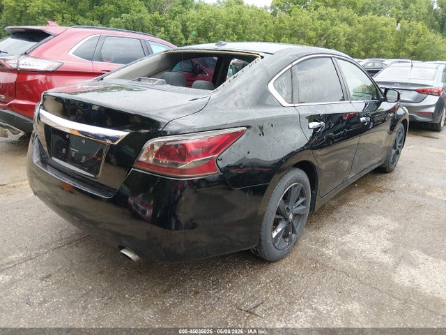 2015 Nissan Altima 2.5 Sv მანქანა იყიდება აუქციონზე, vin: 1N4AL3AP0FC428706, აუქციონის ნომერი: 45035025