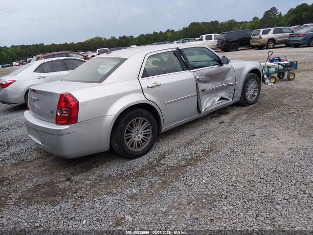 45035056 :رقم المزاد ، 2C3CA5CV9AH195841 vin ، 2010 Chrysler 300 Touring/signature Series/executive Series مزاد بيع