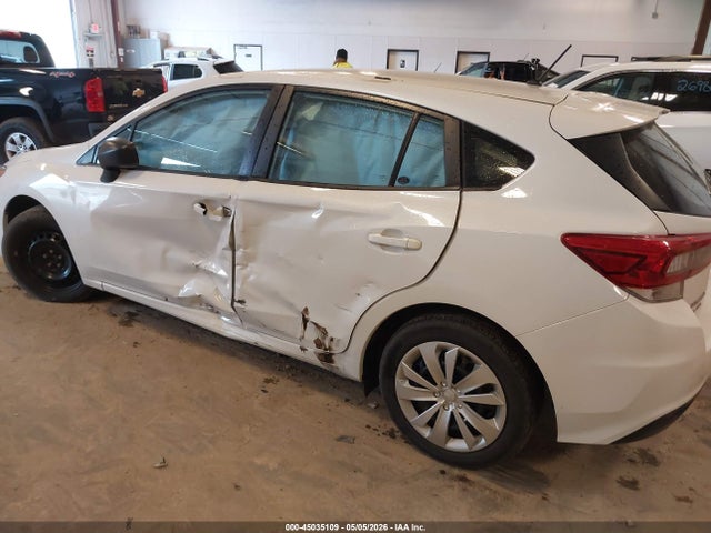 45035109 :رقم المزاد ، 4S3GTAB64N3721778 vin ، 2022 Subaru Impreza Base 5-door مزاد بيع