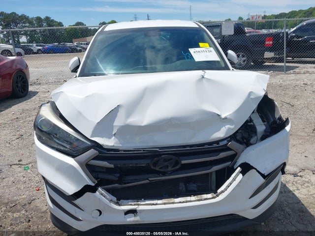 45035120 :رقم المزاد ، KM8J23A41GU146889 vin ، 2016 Hyundai Tucson Se مزاد بيع