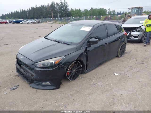 Ford FOCUS ST 2015 1FADP3L99FL314056 Image 2